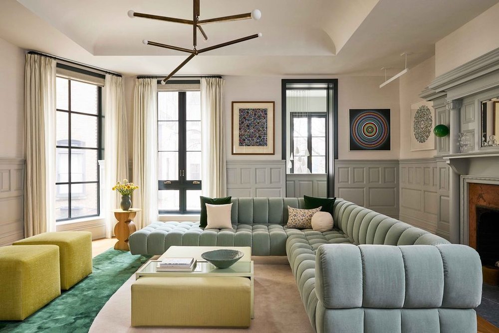 Bright, elegant living room with plush sofa — the FurnitureShow style